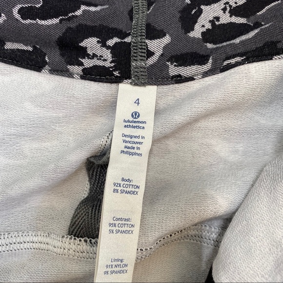 NWOT Lululemon Cherry Cheetah Scuba Hoodie sz 4 - Picture 4 of 4